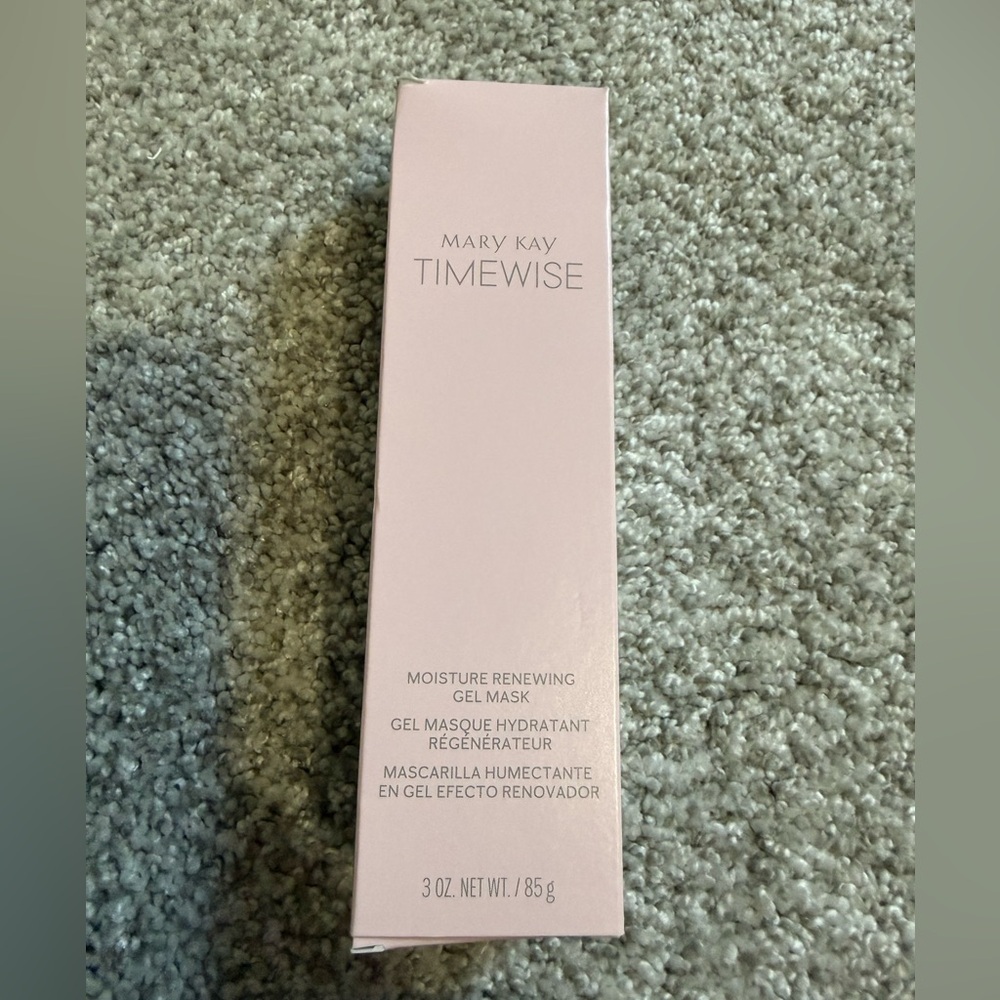 Mary Kay TimeWise Moisture Renewing Gel Mask New In Box